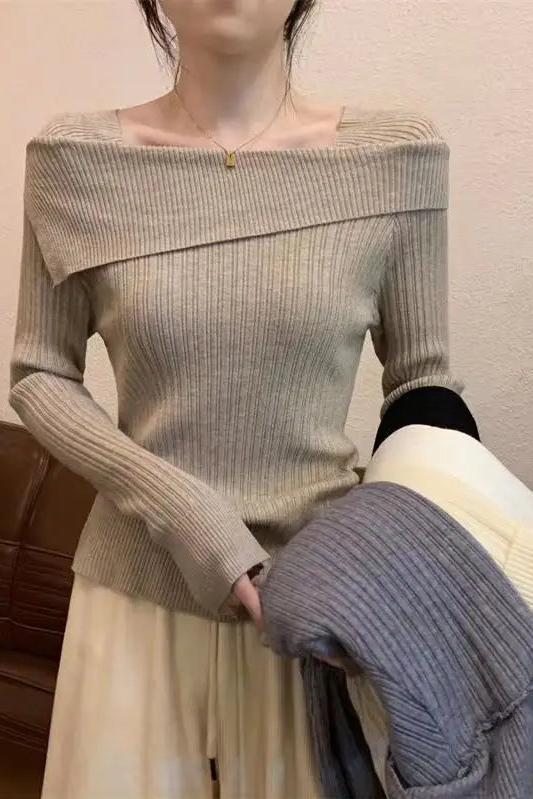 Off Shoulder Long Sleeve Knitted Top