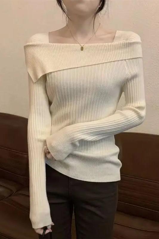 Off Shoulder Long Sleeve Knitted Top